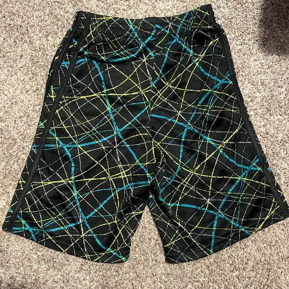 Champion athletic shorts - Picture 2 of 3